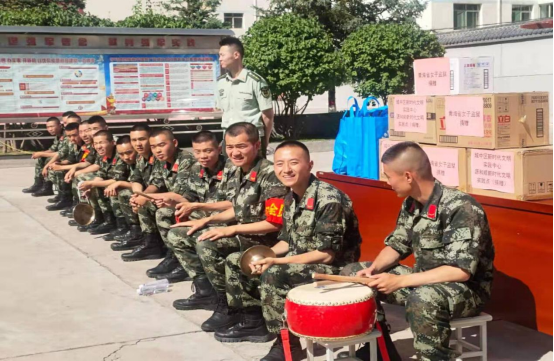 西宁城中：军地双拥共建 共叙军民鱼水情